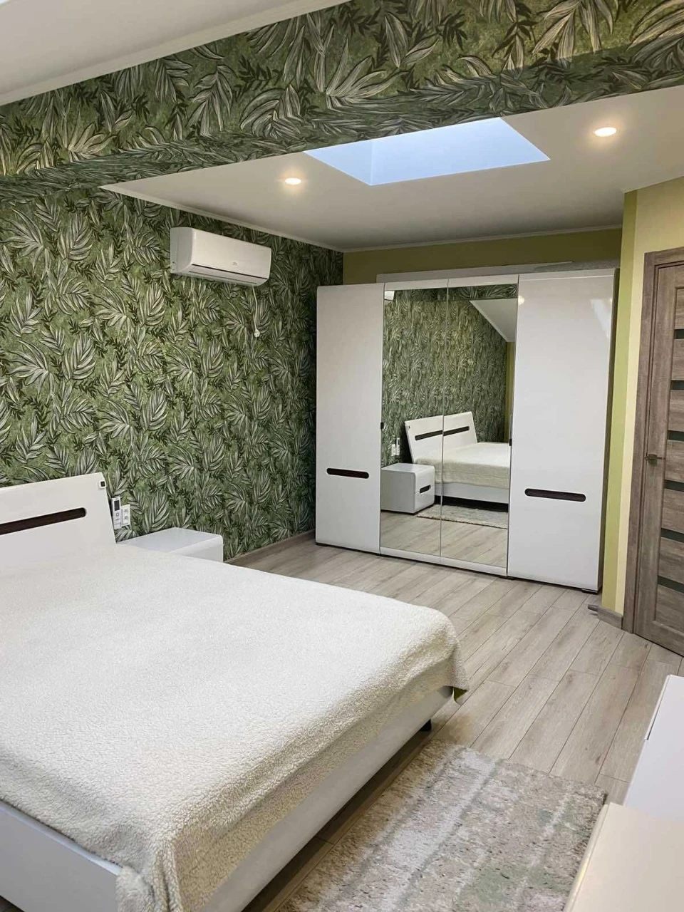 Sale of a two-level apartment