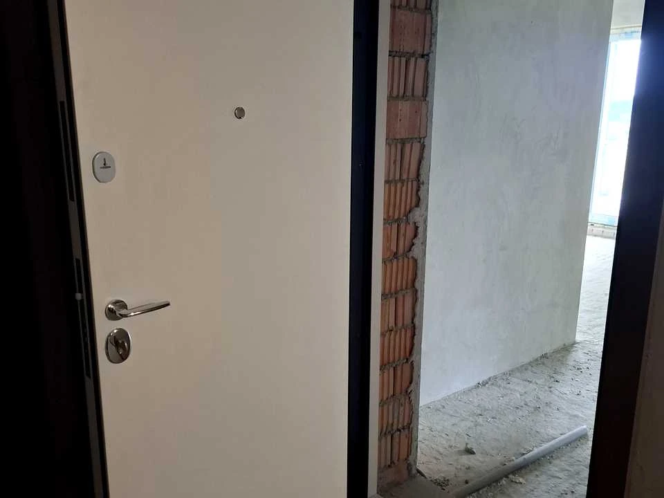 Apartment. Pustomity, Sports Avenue, (Building)