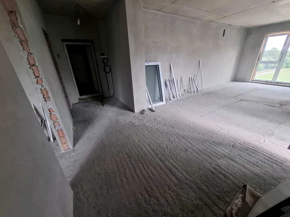 Apartment. Pustomity, Sports Avenue, (Building)