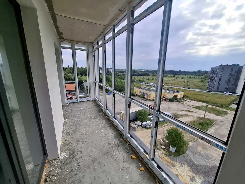 Apartment. Pustomity, Sports Avenue, (Building)