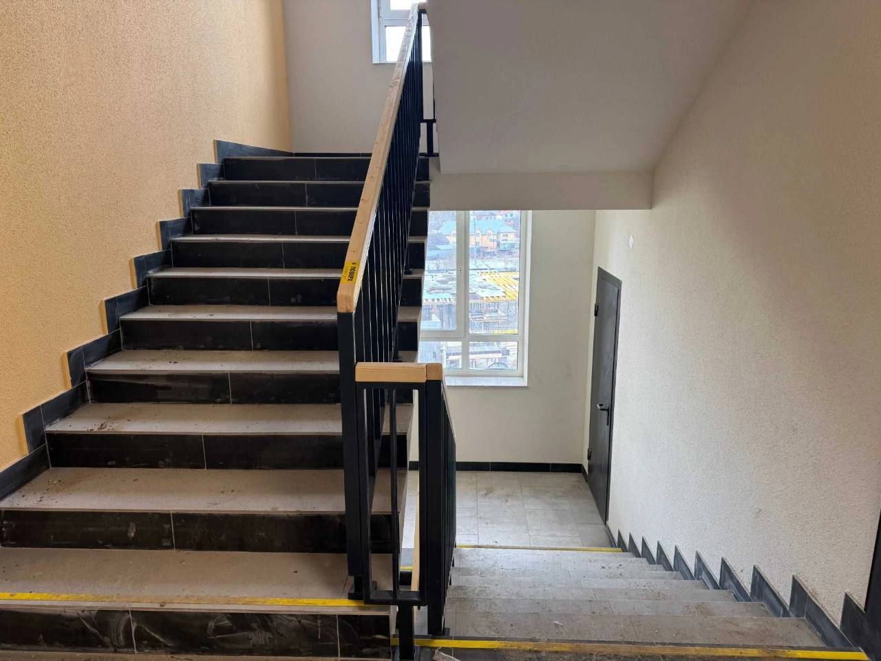 For Sale! 1-bedroom apartment (YeOselya) 35 sq m, Pustomyty (9 km)