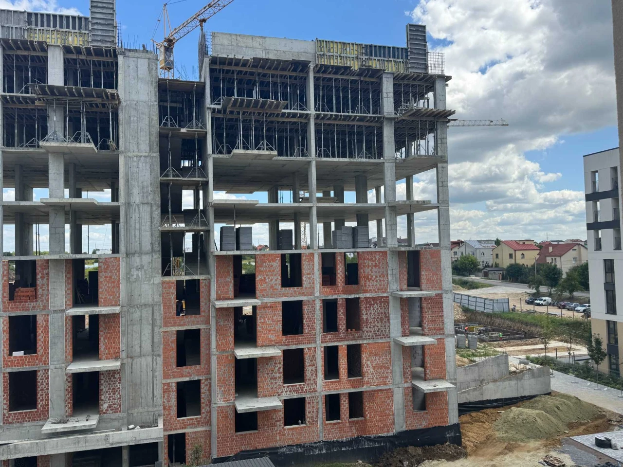 Вигідно‼️Продам 1-кімнатну квартиру 41,06 м² Пустомити (9км.