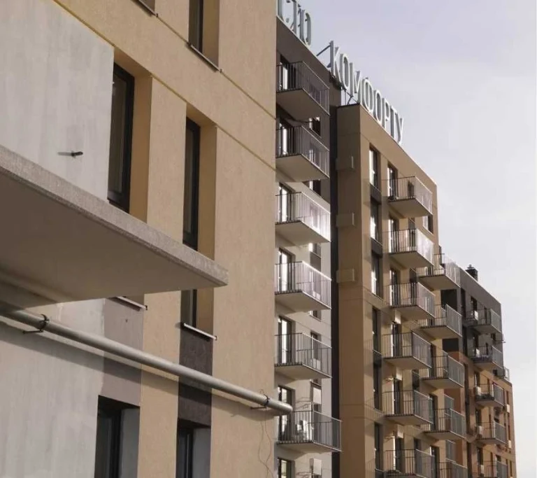 Зручне розташування! 1-кімнатна квартира 37м² в Пустомитах (біл