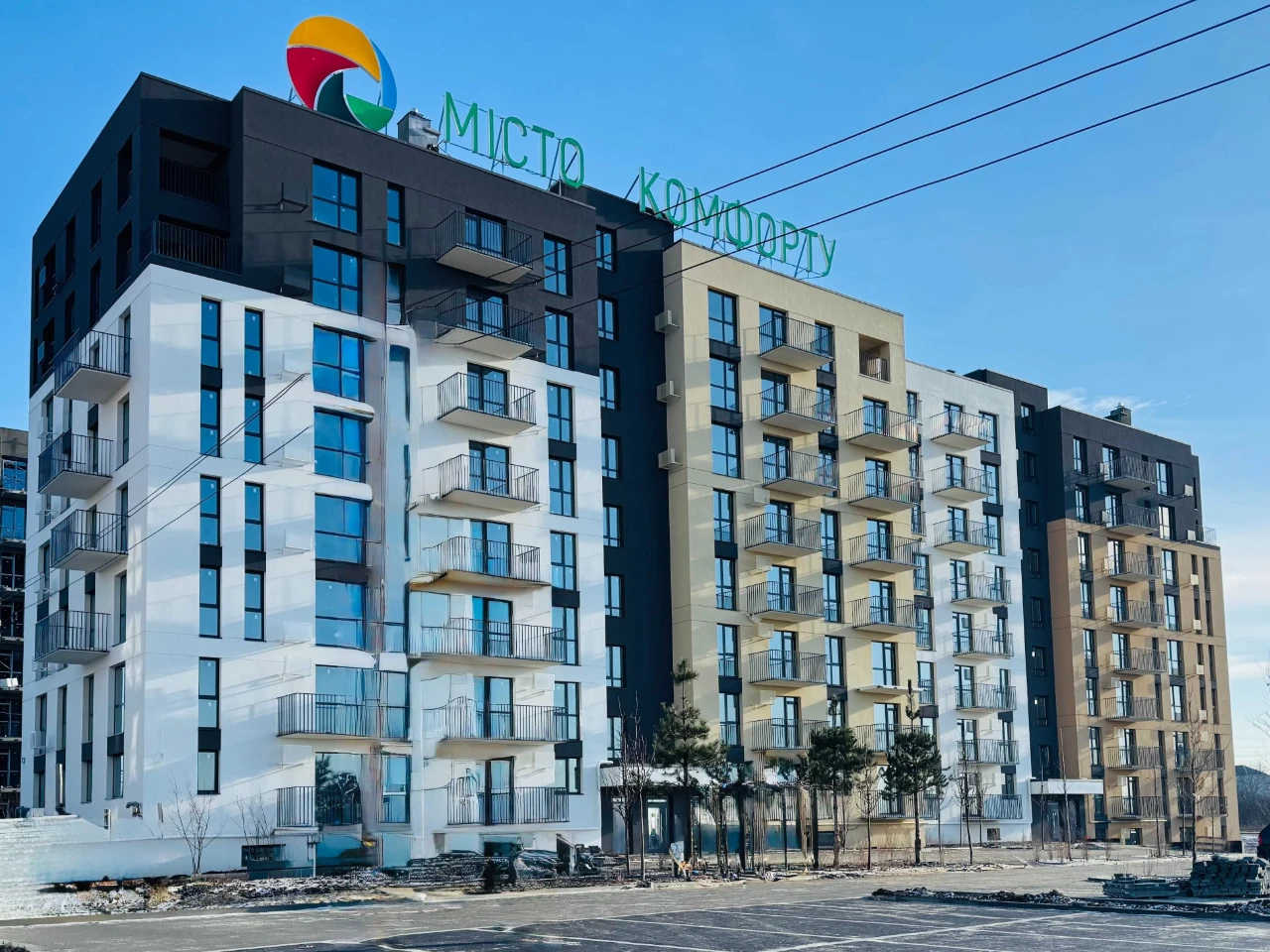 Зручне розташування! 1-кімнатна квартира 37м² в Пустомитах (біл
