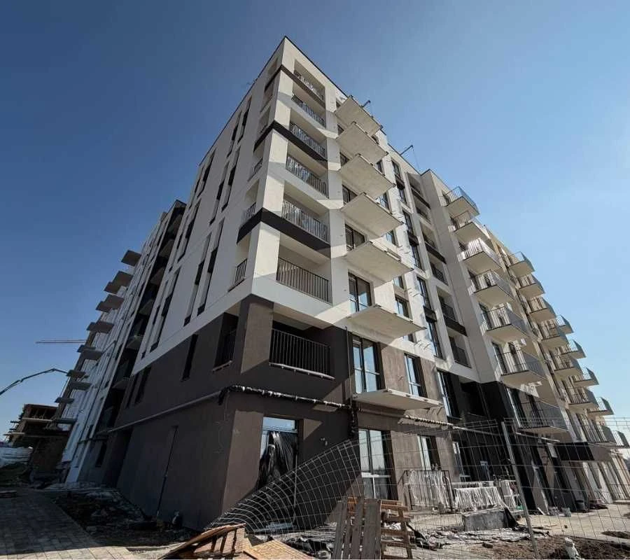 Зручне розташування! 1-кімнатна квартира 37м² в Пустомитах (біл