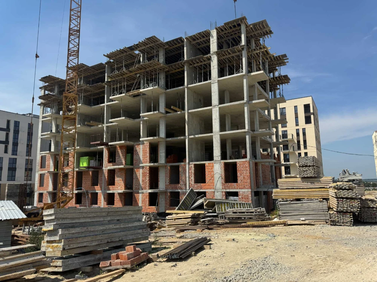 Продається 1-кімнатна квартира 41 м² в ЖК "Садова Алея", Пустомити (Львів)