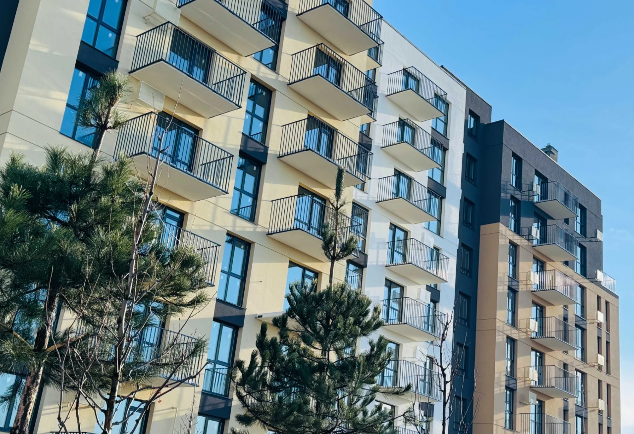 For Sale‼️ 2-bedroom apartment in the town of Pustomyty (ЄОселя) in the "Sadova" residential complex