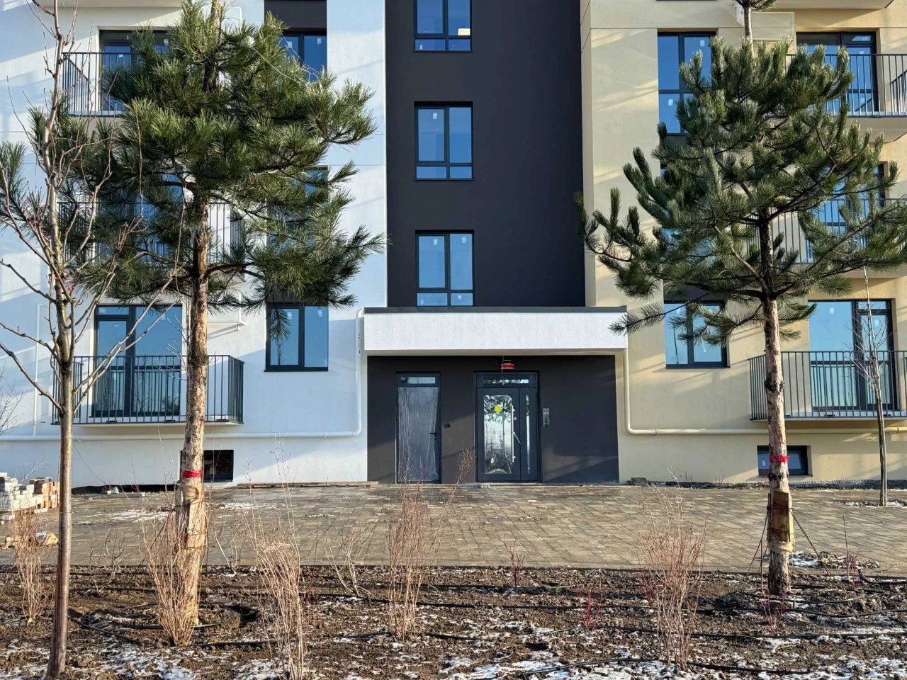 For Sale‼️ 2-bedroom apartment in the town of Pustomyty (ЄОселя) in the "Sadova" residential complex