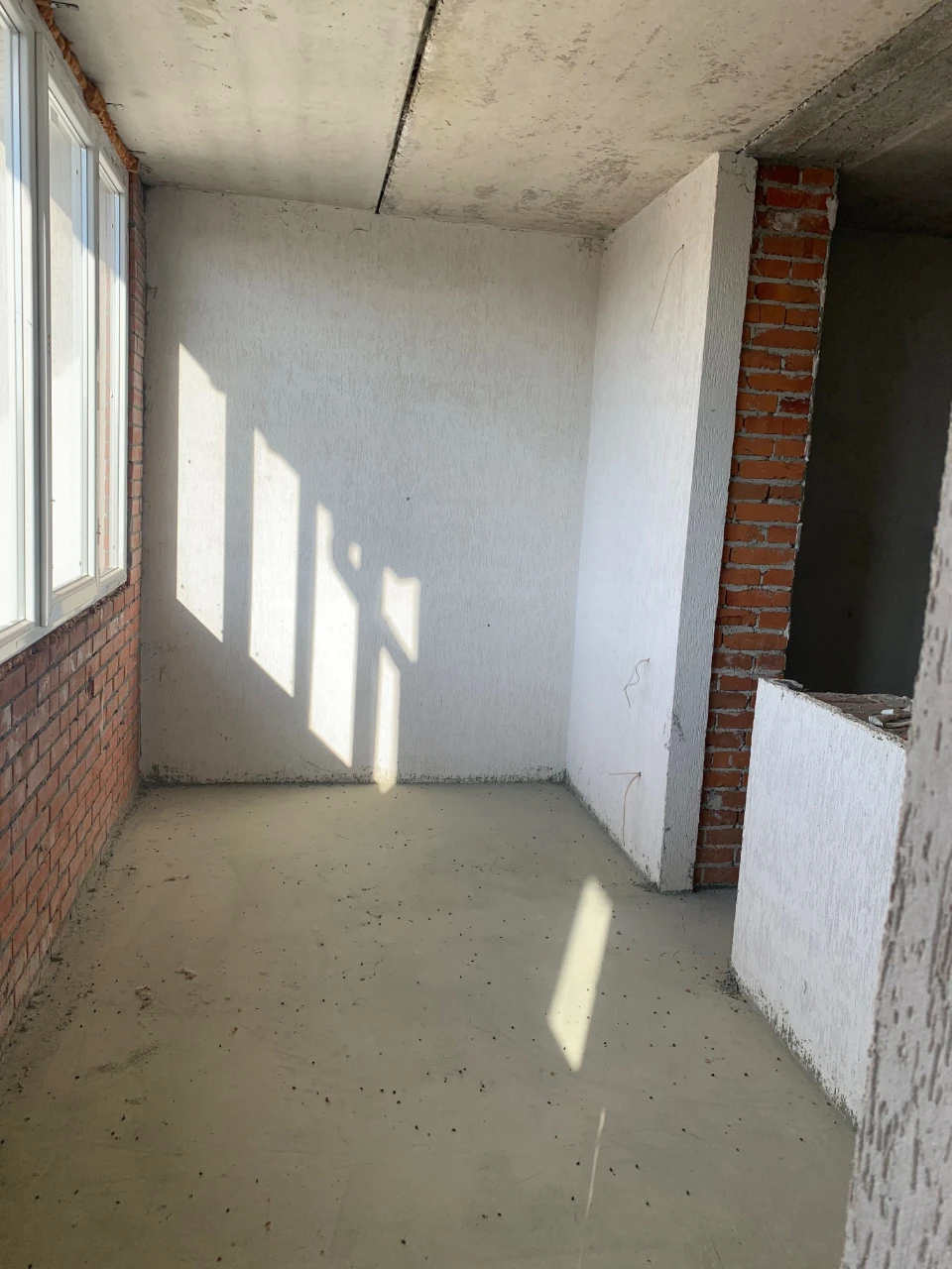 750 $ per square meter. No commission.