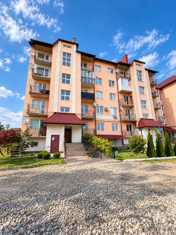 Продається дворівнева квартира