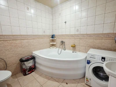 Продається квартира біля центру Самбора