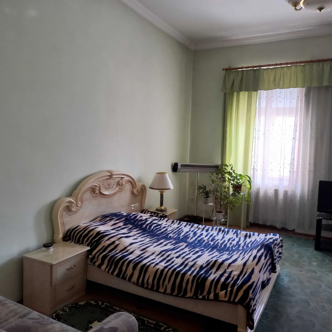 Продам двокімнатну квартиру м.Самбір