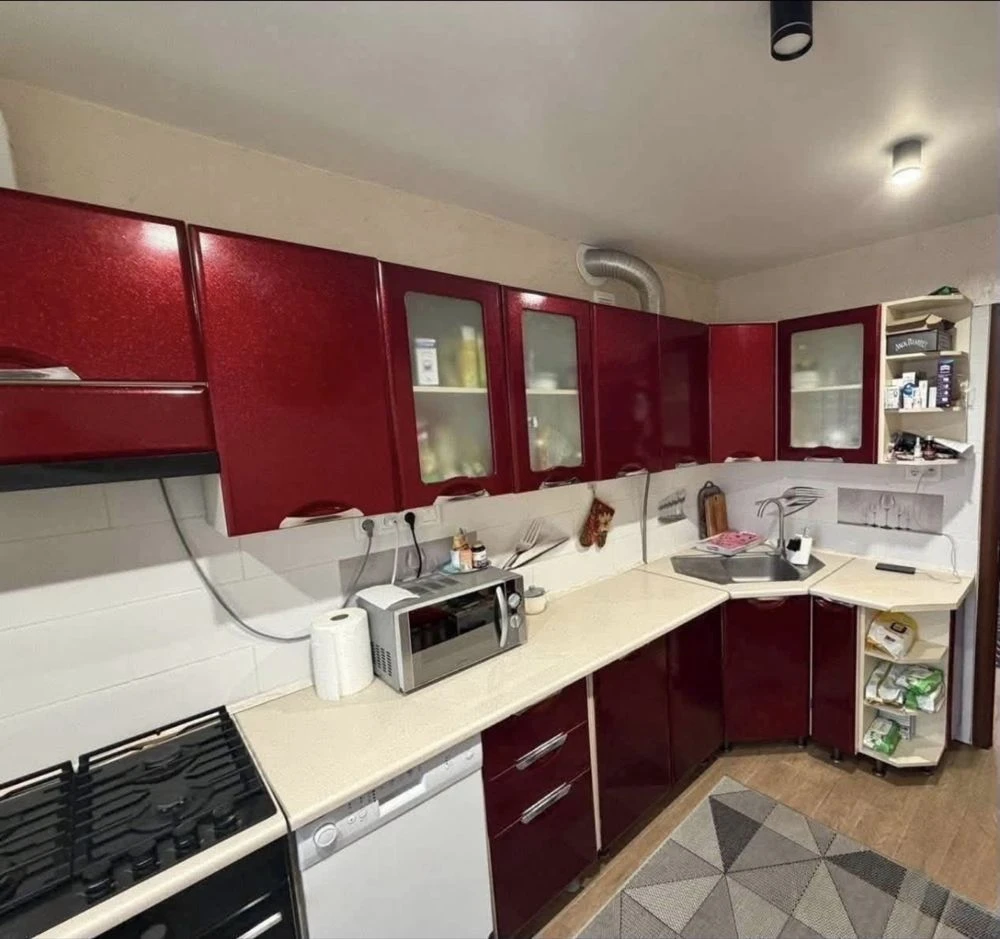Sale of a 3-room apartment in Sokol city, on Skov Street