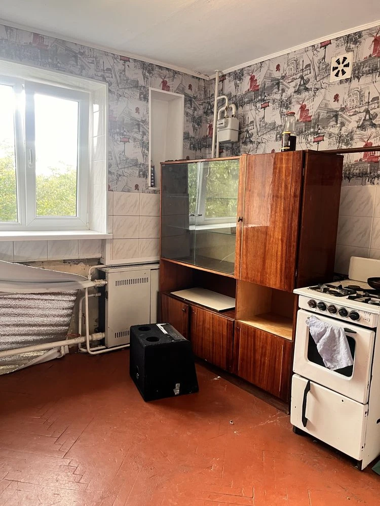 One-bedroom apartment on the 3rd floor