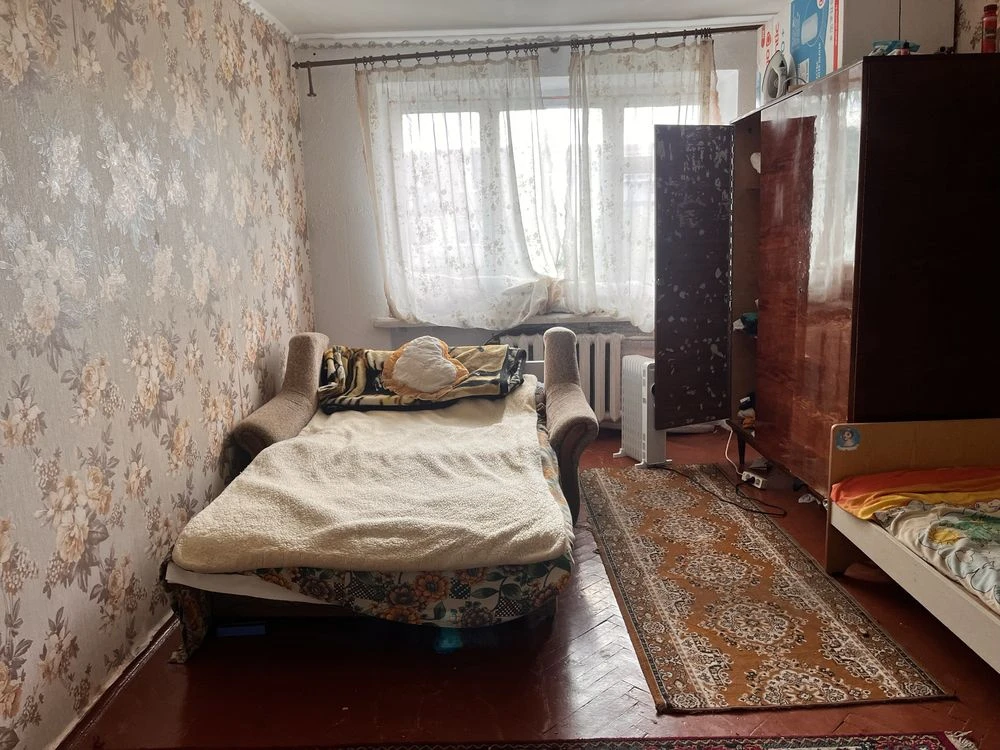 One-bedroom apartment on the 3rd floor