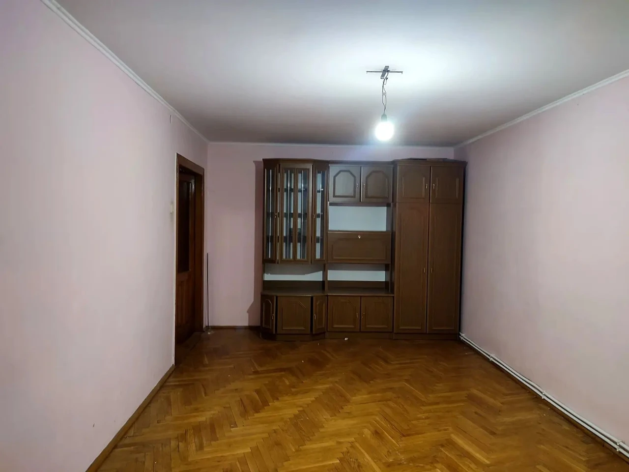 Продаж 4-кімнатної квартири 84,1 м кв. в  ближньому центрі м
