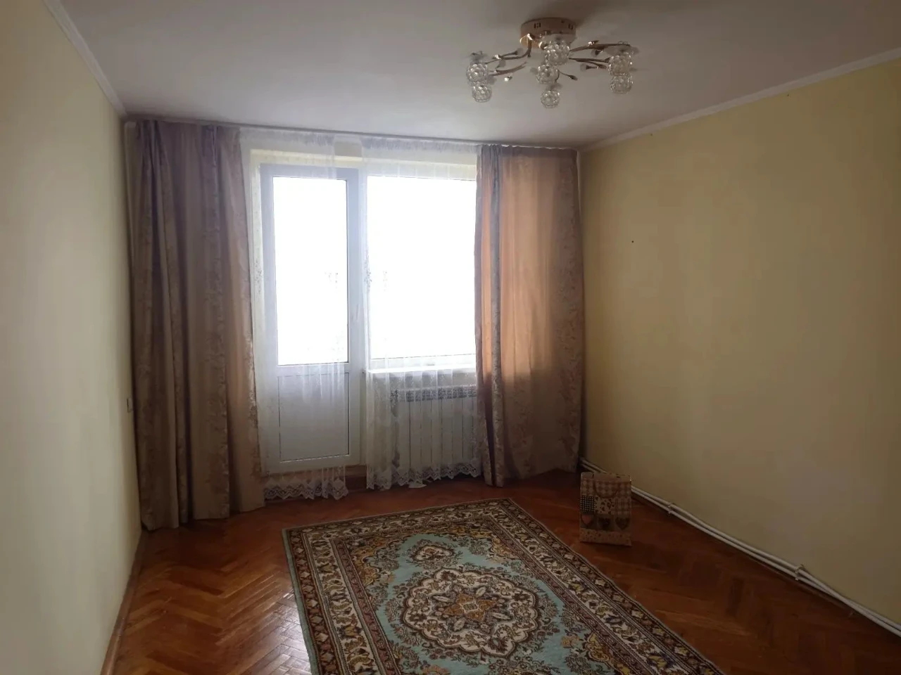 Продаж 4-кімнатної квартири 84,1 м кв. в  ближньому центрі м