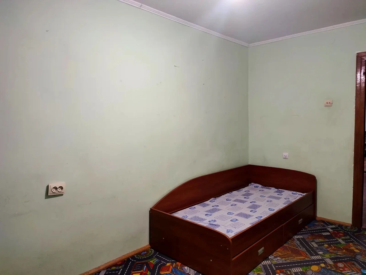 Продаж 4-кімнатної квартири 84,1 м кв. в  ближньому центрі м
