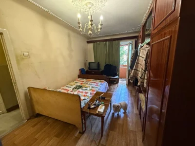 Продаж 2-кімнатної квартири по вулиці Залізняка