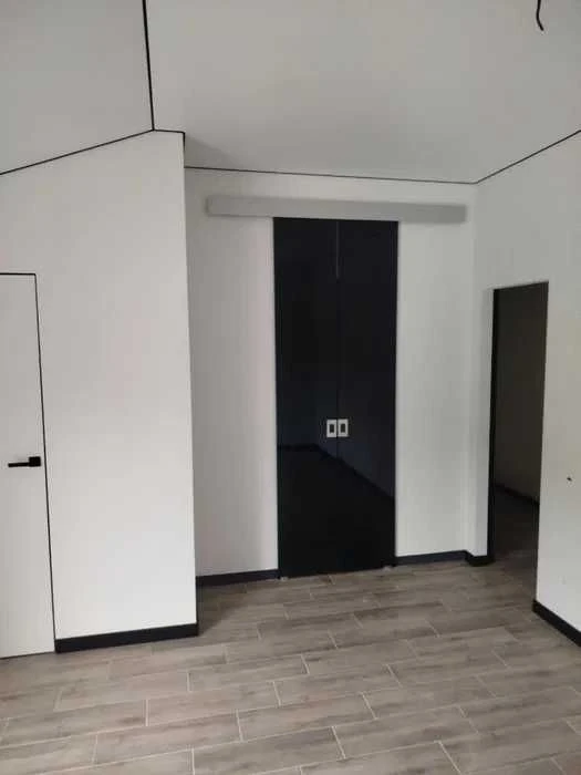 ПРОДАЖ 3-кімнатної квартири з ремонтом, Стрий