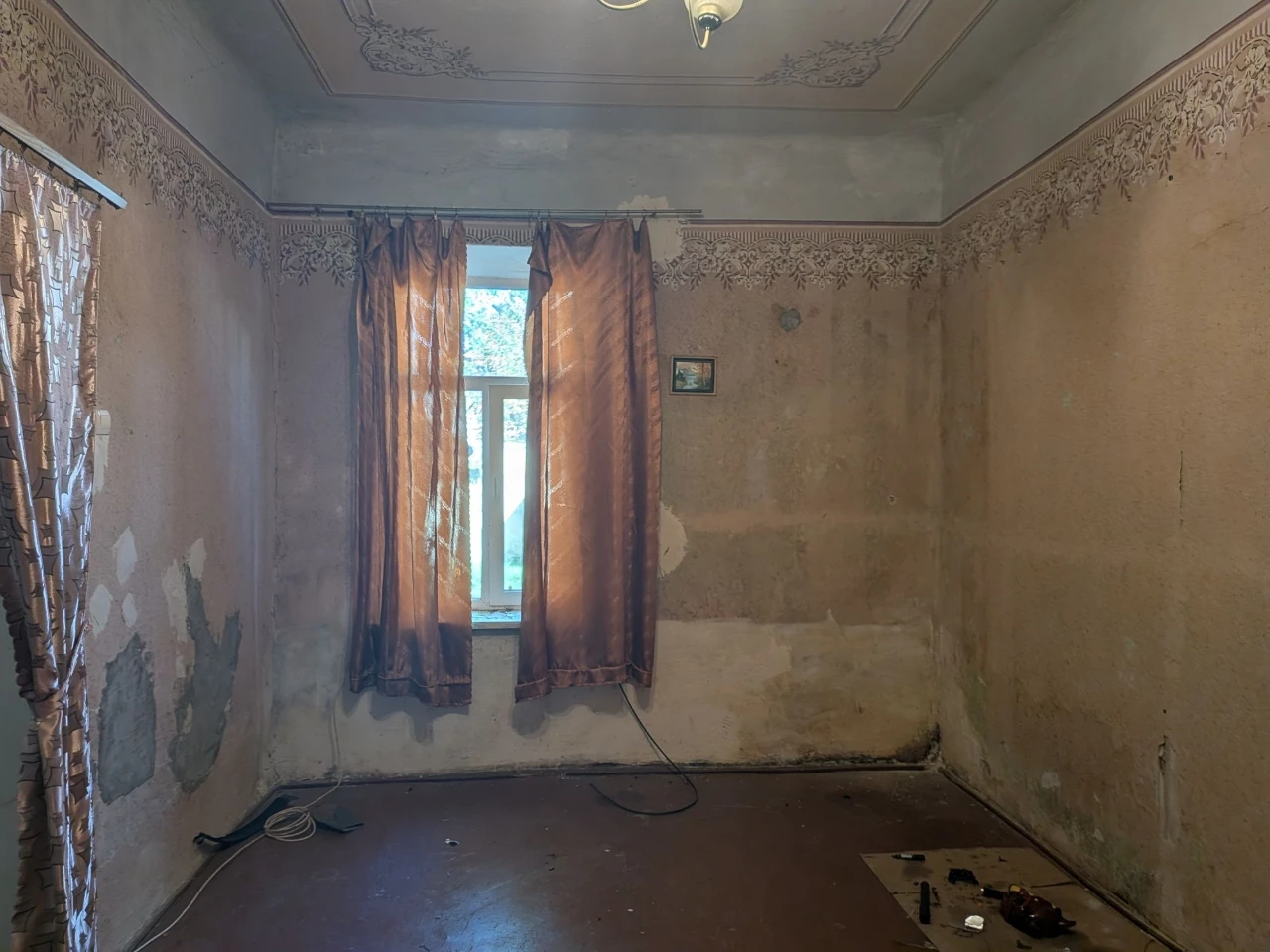 1-кімнатна квартира 30 м² у центрі міста — під ремонт