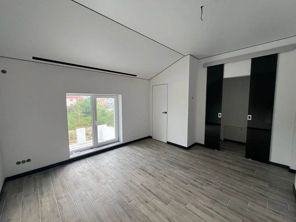 Продаж 3-кімнатної квартири, новобудова