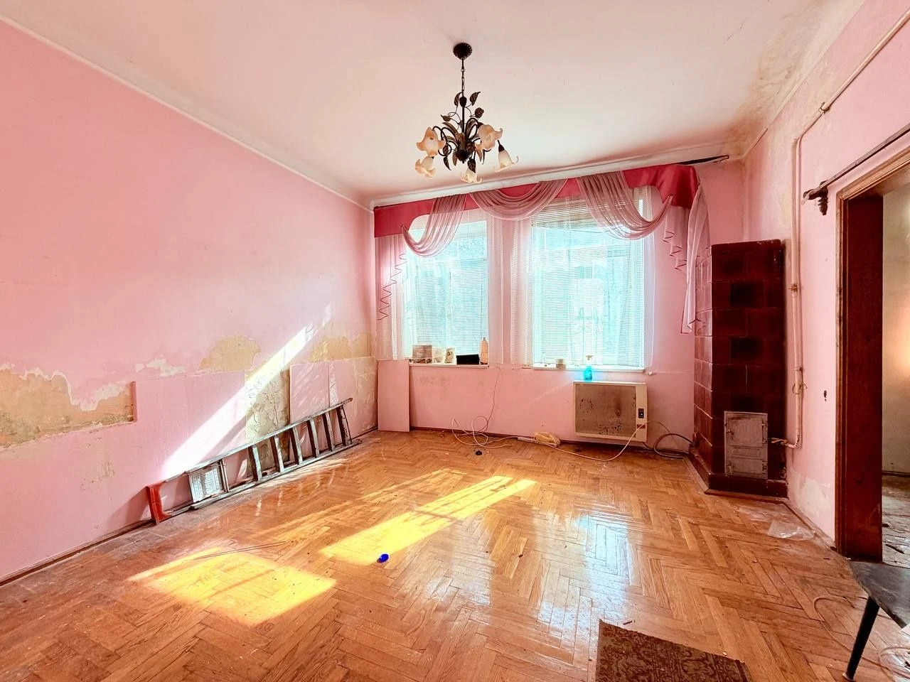 Продаж 2-кімнатної квартири у Стрию