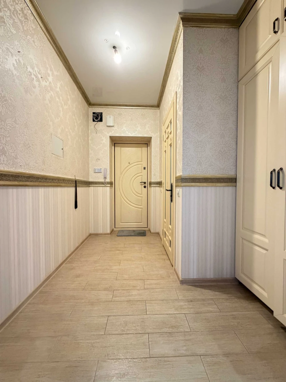 Продається 3-кімнатна квартира в центрі міста Стрий.Вулиця Д