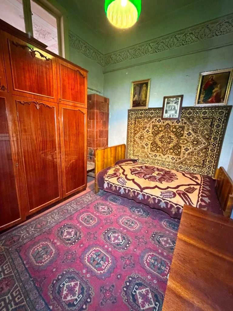 Продаж 3 кімнатної квартири у центрі міста Стрия