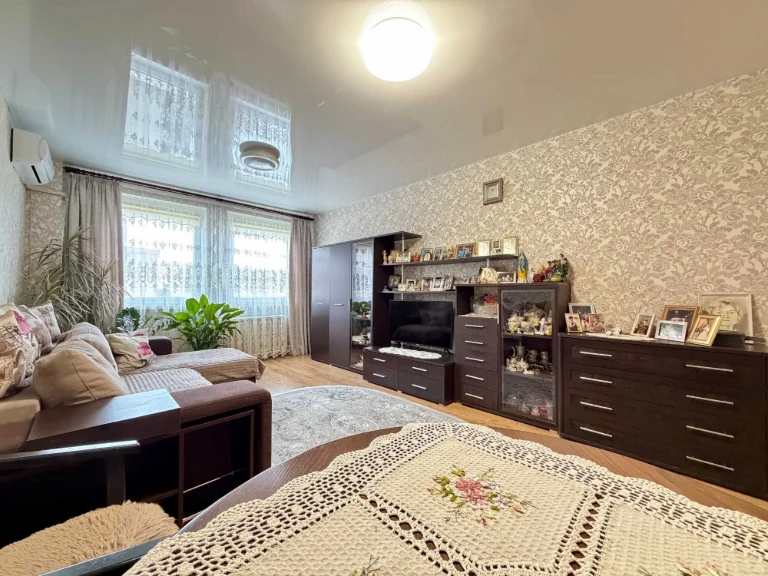 Продаж 3-кімнатної квартири у місті Стрий  вул. Ленкавського