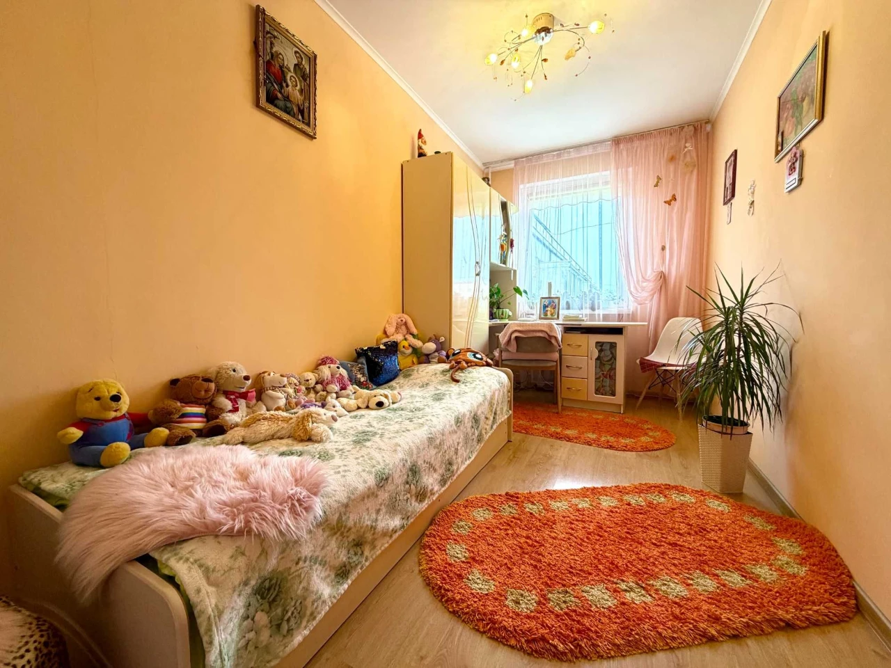 Продаж 3-кімнатної квартири у місті Стрий  вул. Ленкавського