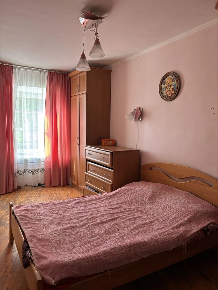 3-room apartment for sale in Stryj