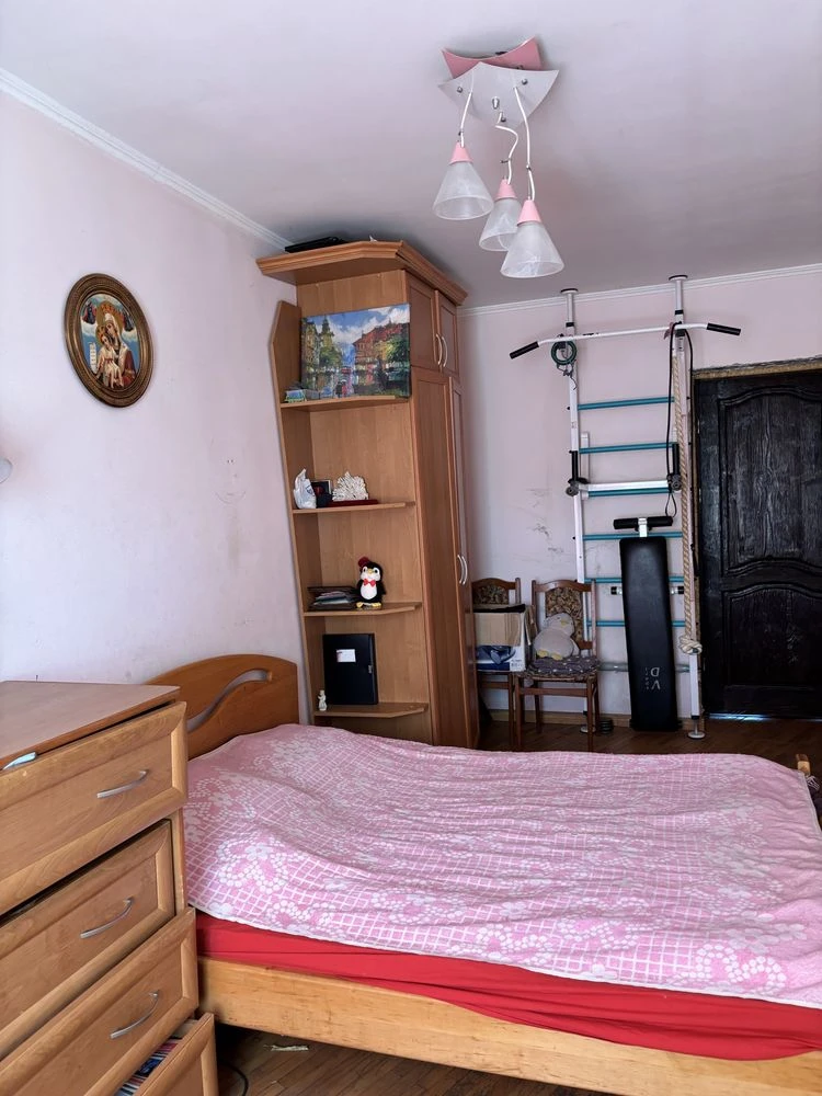 3-room apartment for sale in Stryj