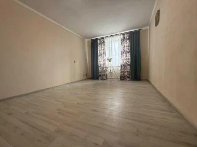 ПРОДАЖ 1-кімнатної квартири в Стрию