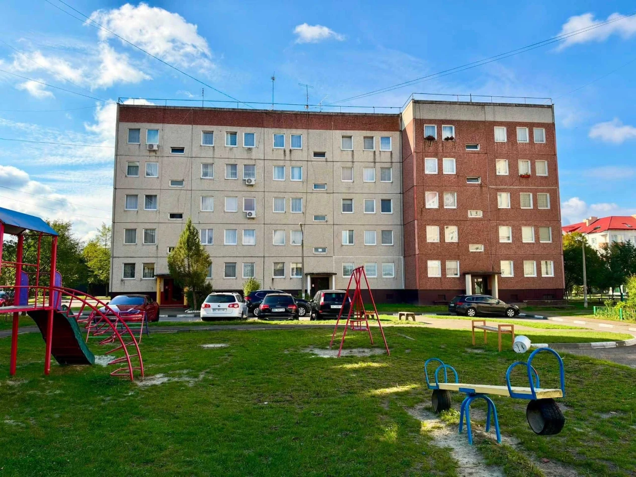 Продається 3-кімнатна квартира в Стрию — з меблями та технікою