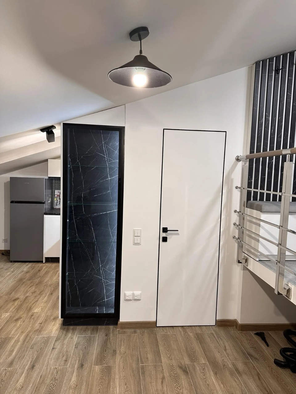 Продаж 1кім квартири 52.2 м2  з ремонтом і меблями