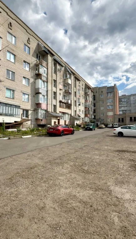 ПРОДАЖ ПРОСТОЇ 3-КІМНАТНОЇ КВАРТИРИ (чешка) 
м. Стрий, вул.