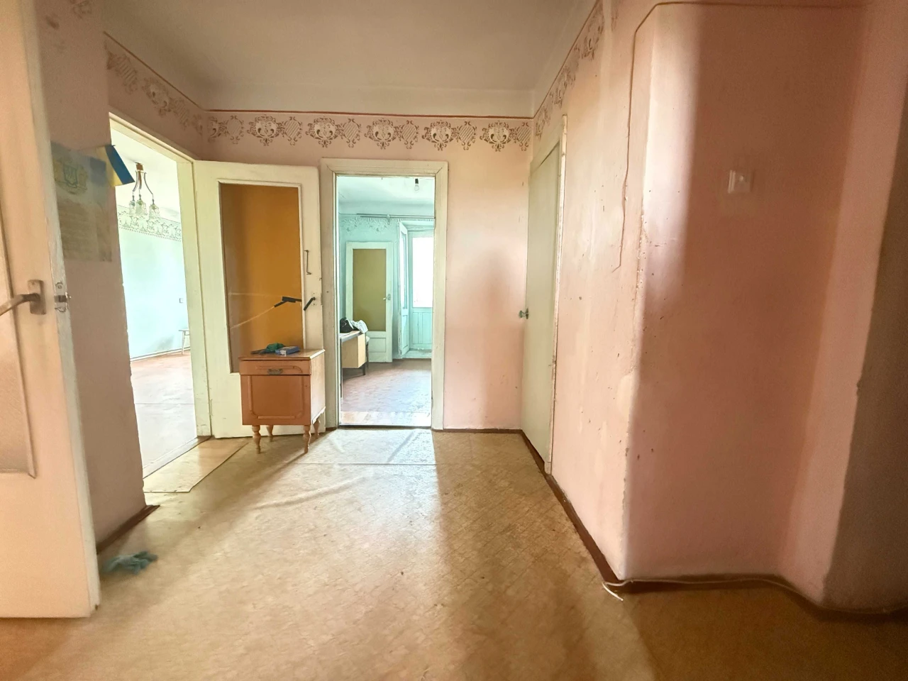 ПРОДАЖ ПРОСТОЇ 3-КІМНАТНОЇ КВАРТИРИ (чешка) 
м. Стрий, вул.