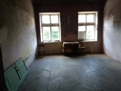 Owner. One room apartment 35 sq m in Stry. Windows face the Market Square.