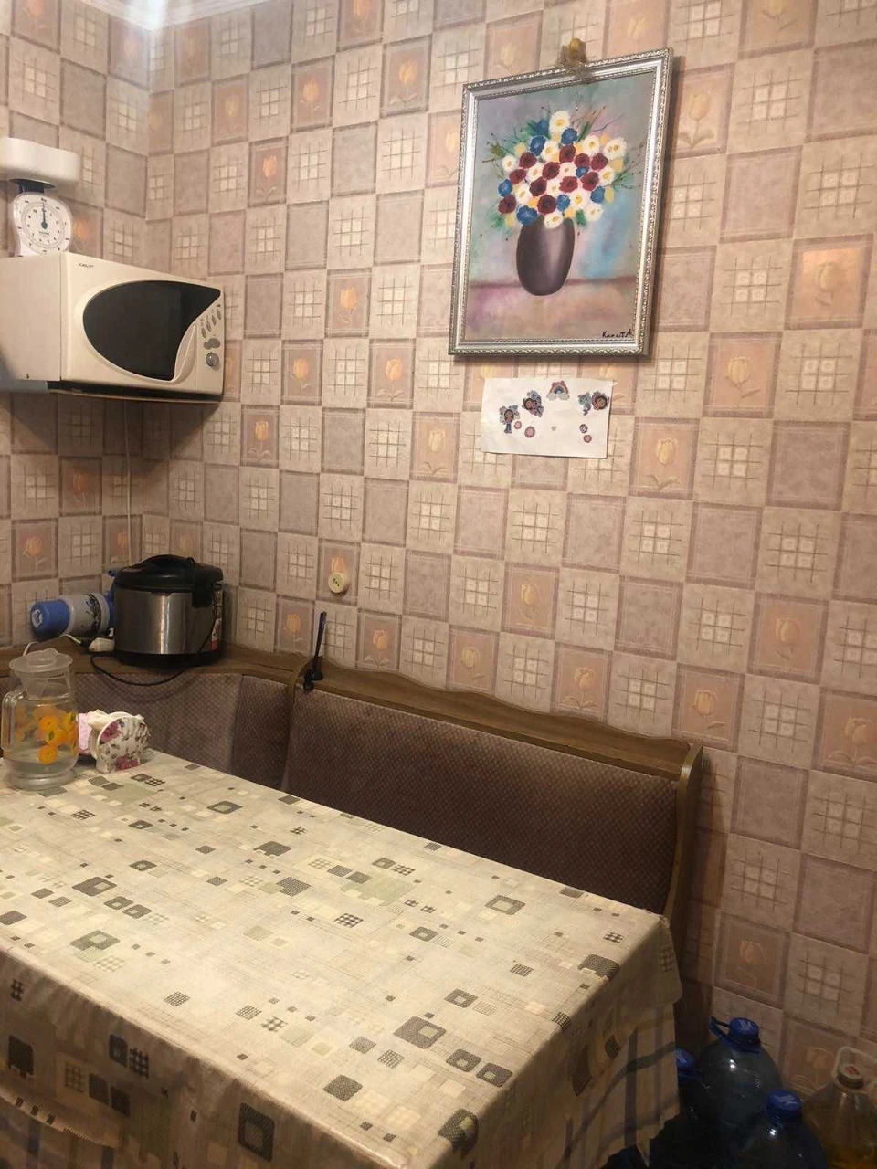Продам квартиру 5 поверх Івасюка 15 центр міста Топ локація
