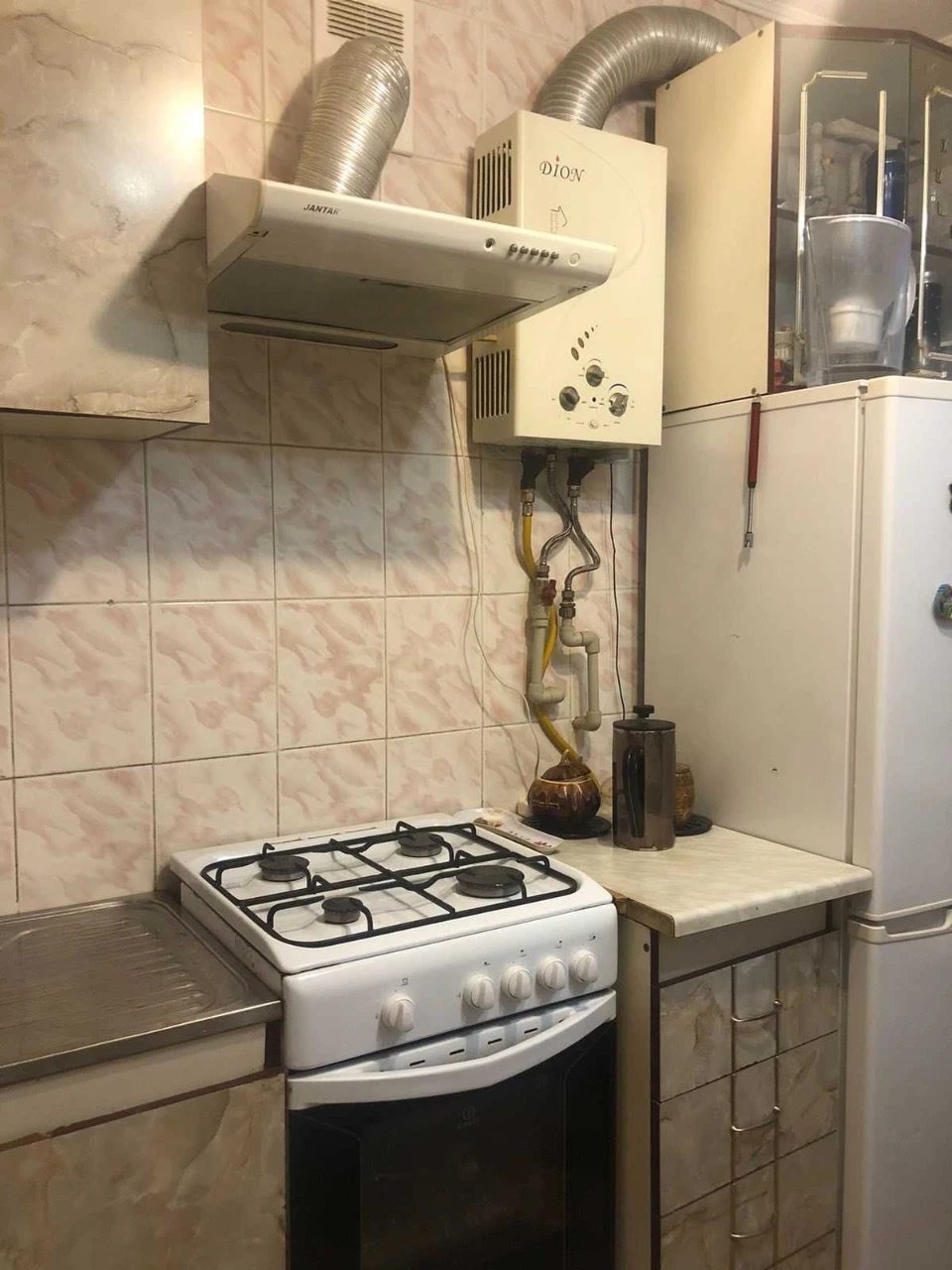 Продам квартиру 5 поверх Івасюка 15 центр міста Топ локація