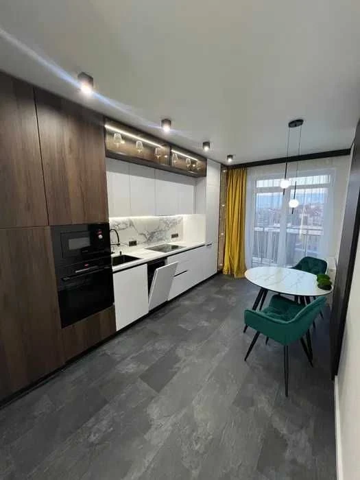 Продаж 1-кімнатної квартири в ЖК Platinum Apartments — сучас