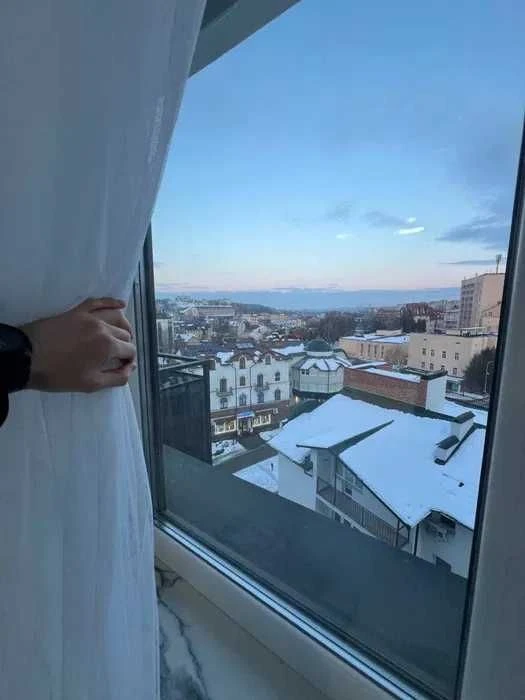 Продаж 1-кімнатної квартири в ЖК Platinum Apartments — сучас