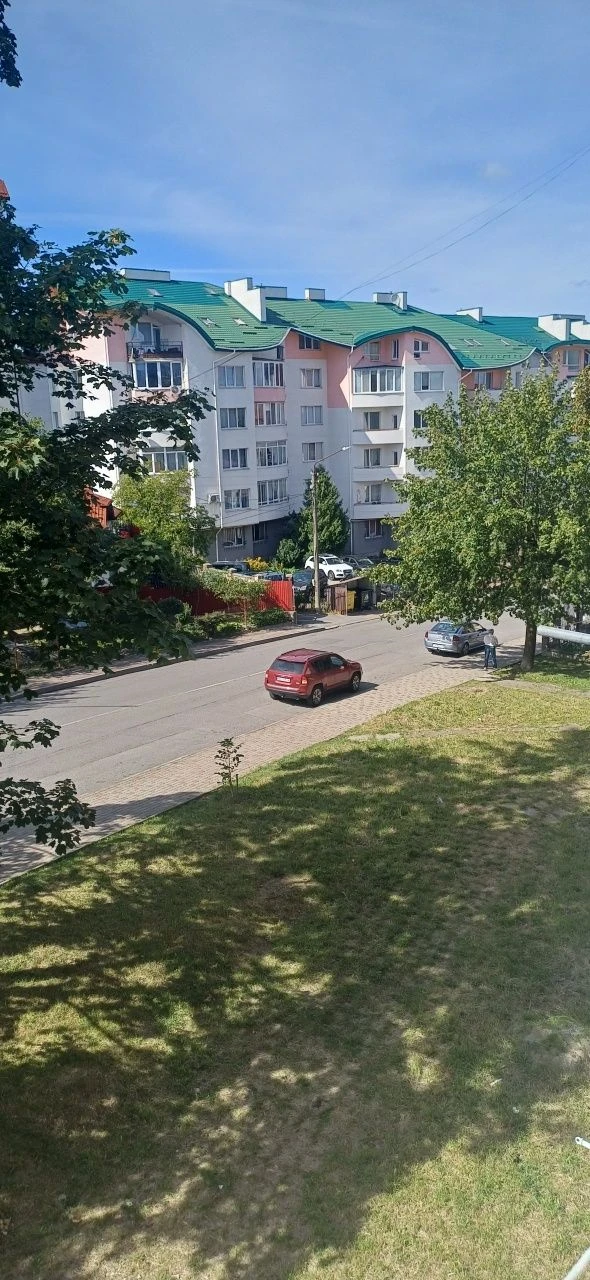 Продаж 2 кімн кв, вул Івасюка