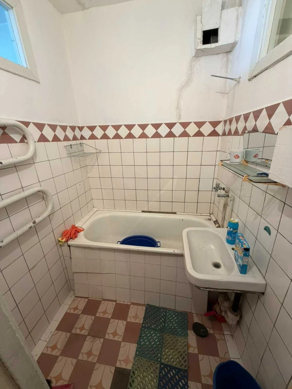 Продається 3-кімнатна квартира 66,4 м², 2 великі балкони, чу