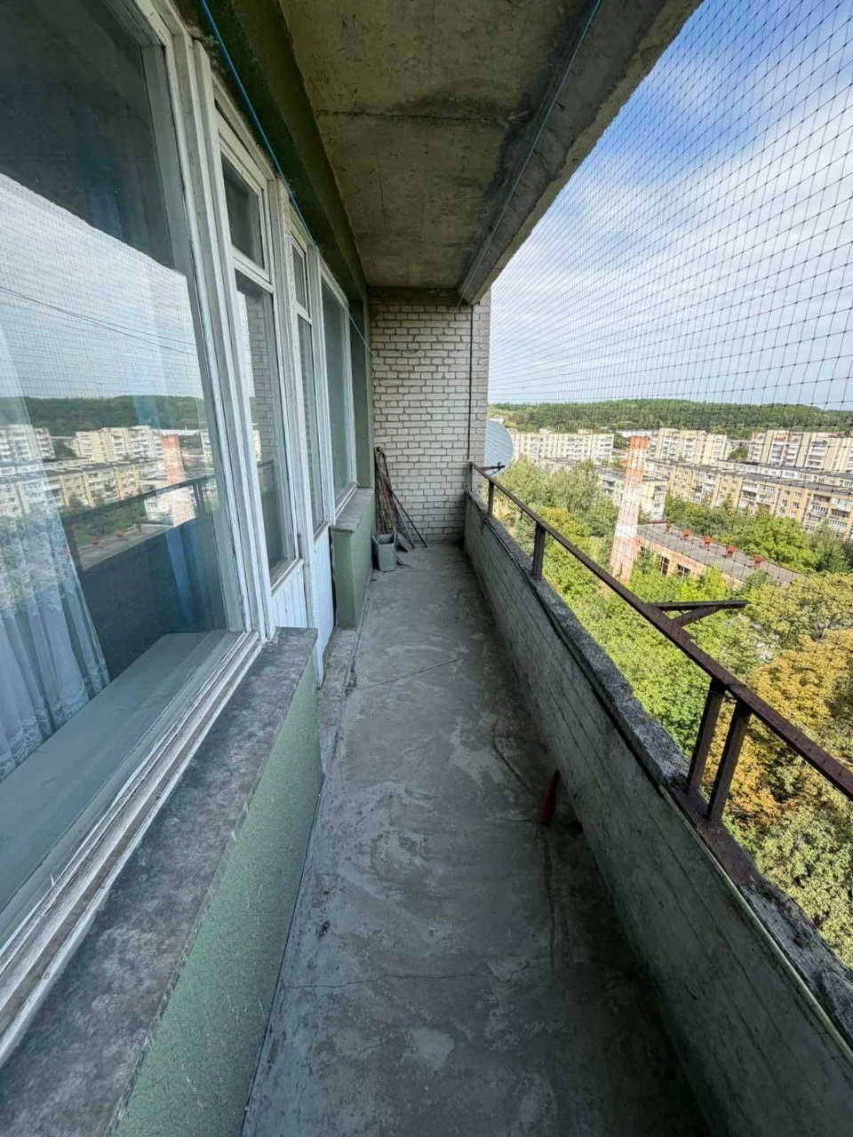 Продається 3-кімнатна квартира 66,4 м², 2 великі балкони, чу
