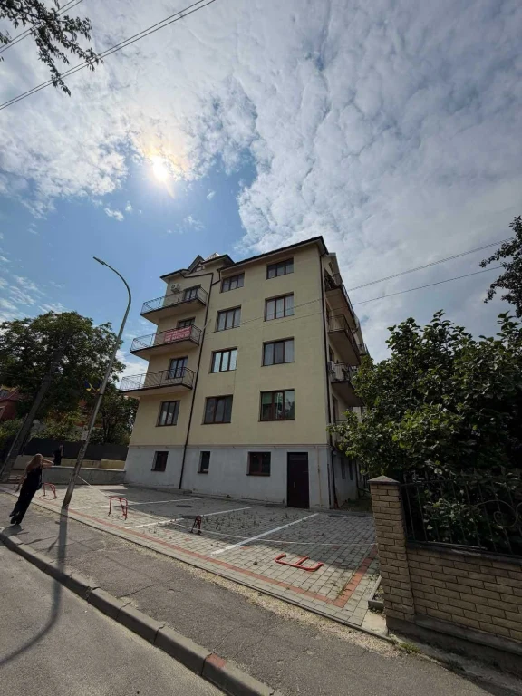Продається 2-кімнатна квартира в центрі Трускавця, 52 м². Пр