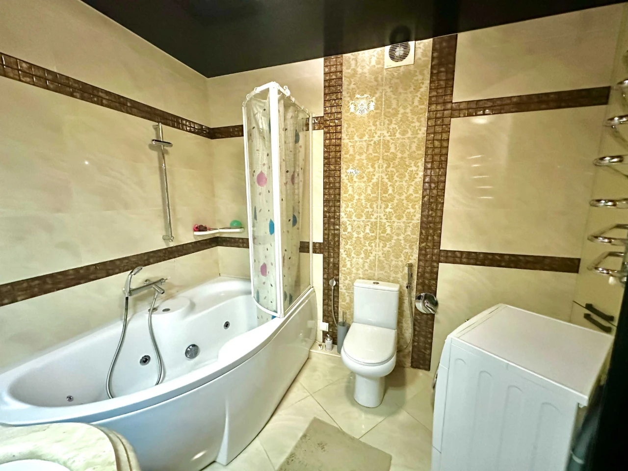 Продаж 3-кімнатної квартири в центрі Трускавця!