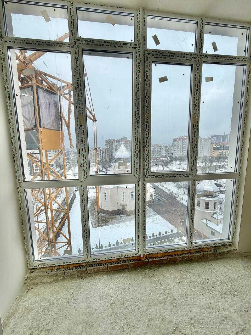 Простора квартира у новобудові з частковим ремонтом у Труска