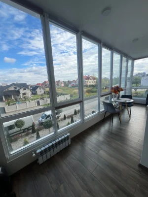 ВЛАСНИК! Продам 2 к кв 64 кв м(6спальн місць)кращий ЖК»Клено